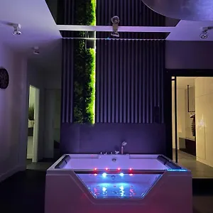 Apartment Magspace River View Jacuzzi, Gdansk