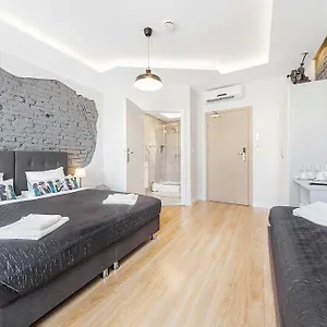 Six Suites, Old Town Appart hôtel
