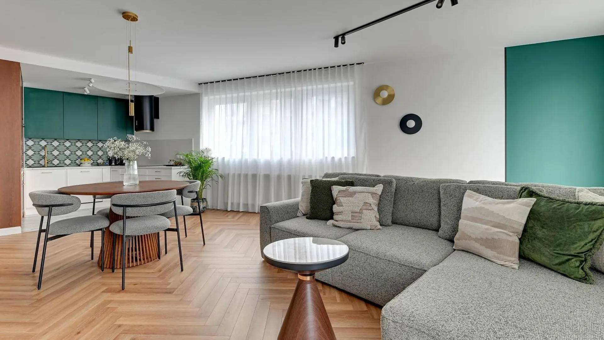 Zurawie - Food Hall, Parking & Stocznia By Downtown Apartments Gdansk Poland