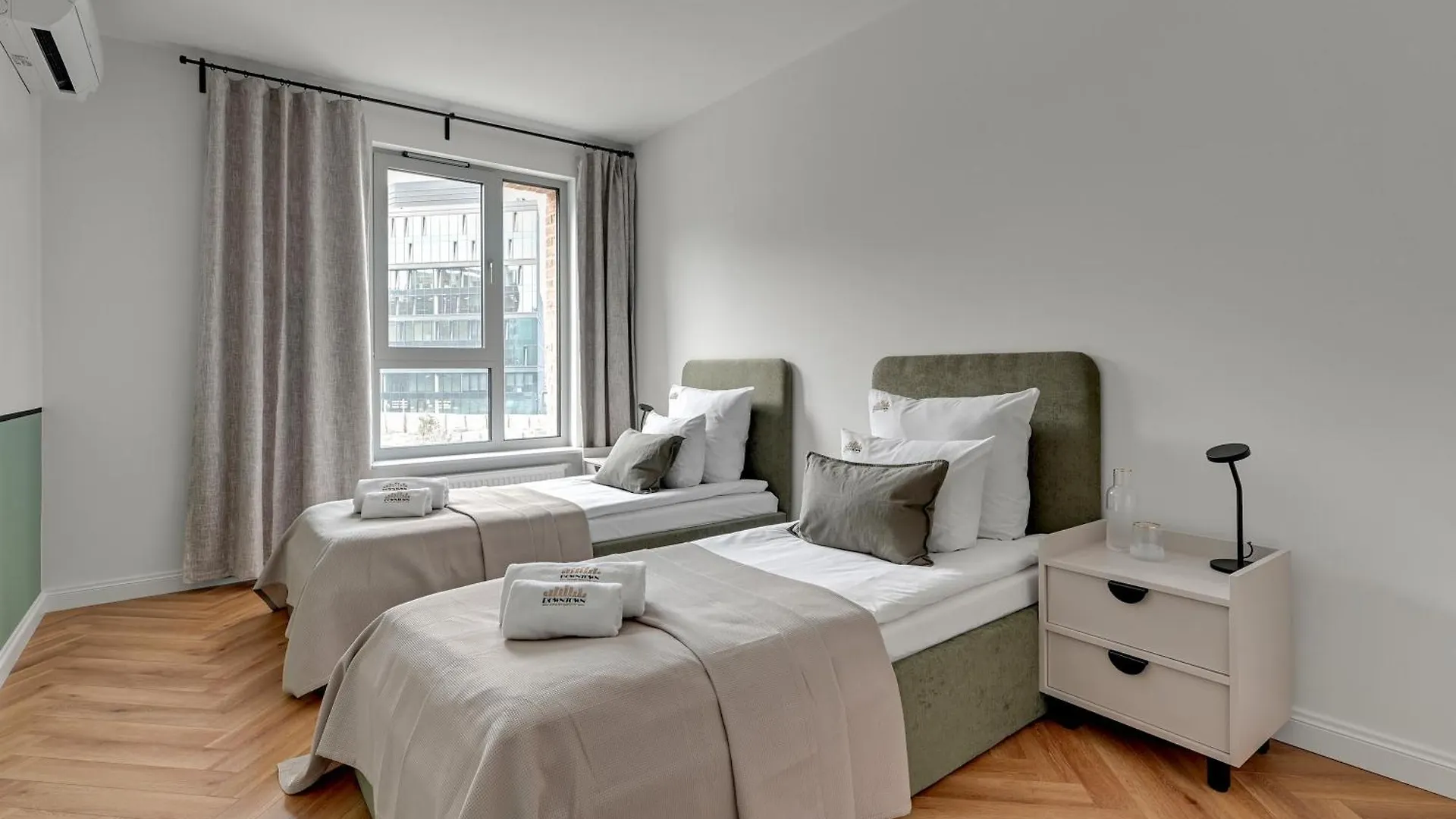 Zurawie - Food Hall, Parking & Stocznia By Downtown Apartments Gdansk