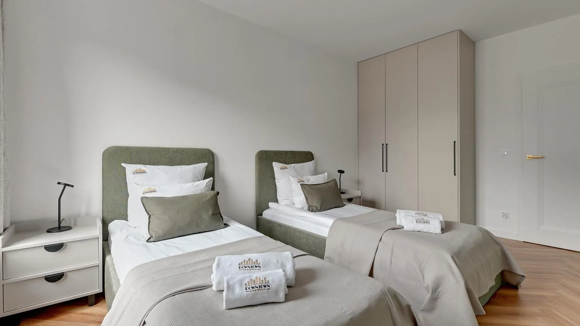 Zurawie - Food Hall, Parking & Stocznia By Downtown Apartments Gdansk