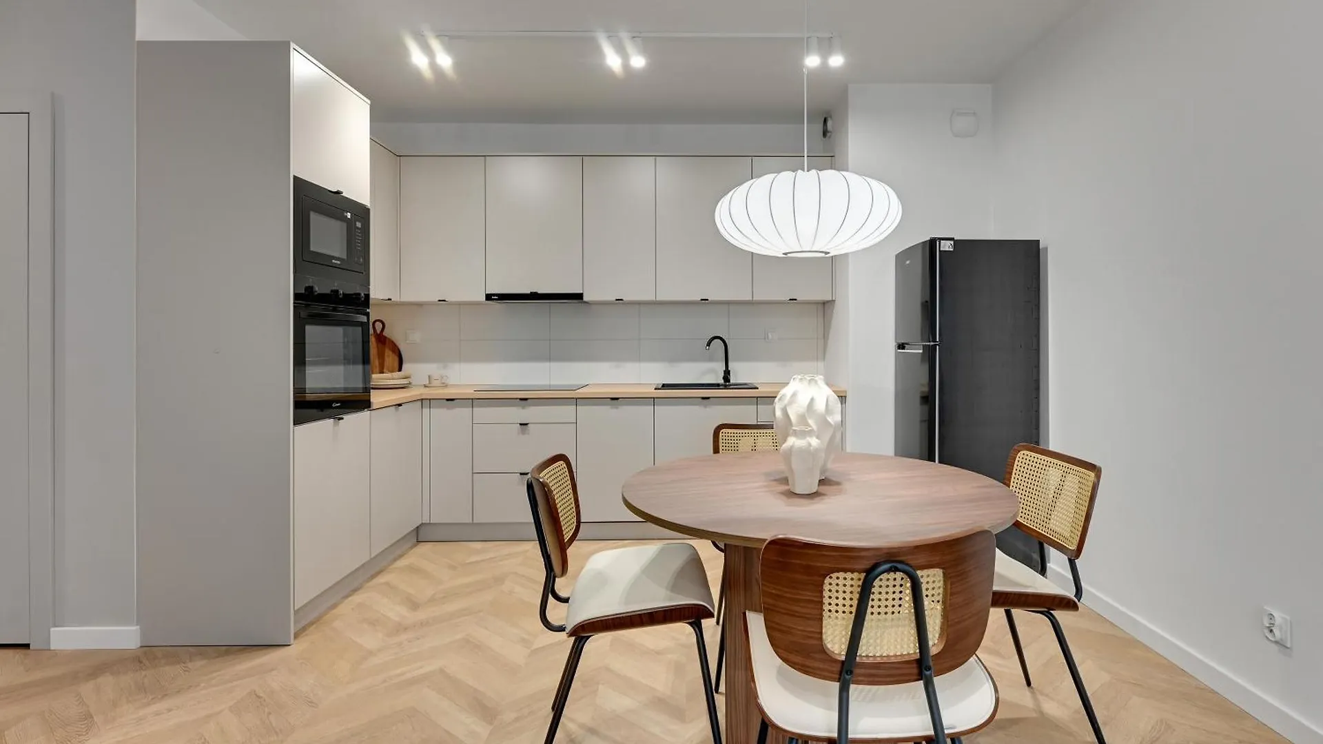 Zurawie - Food Hall, Parking & Stocznia By Downtown Apartments Gdansk