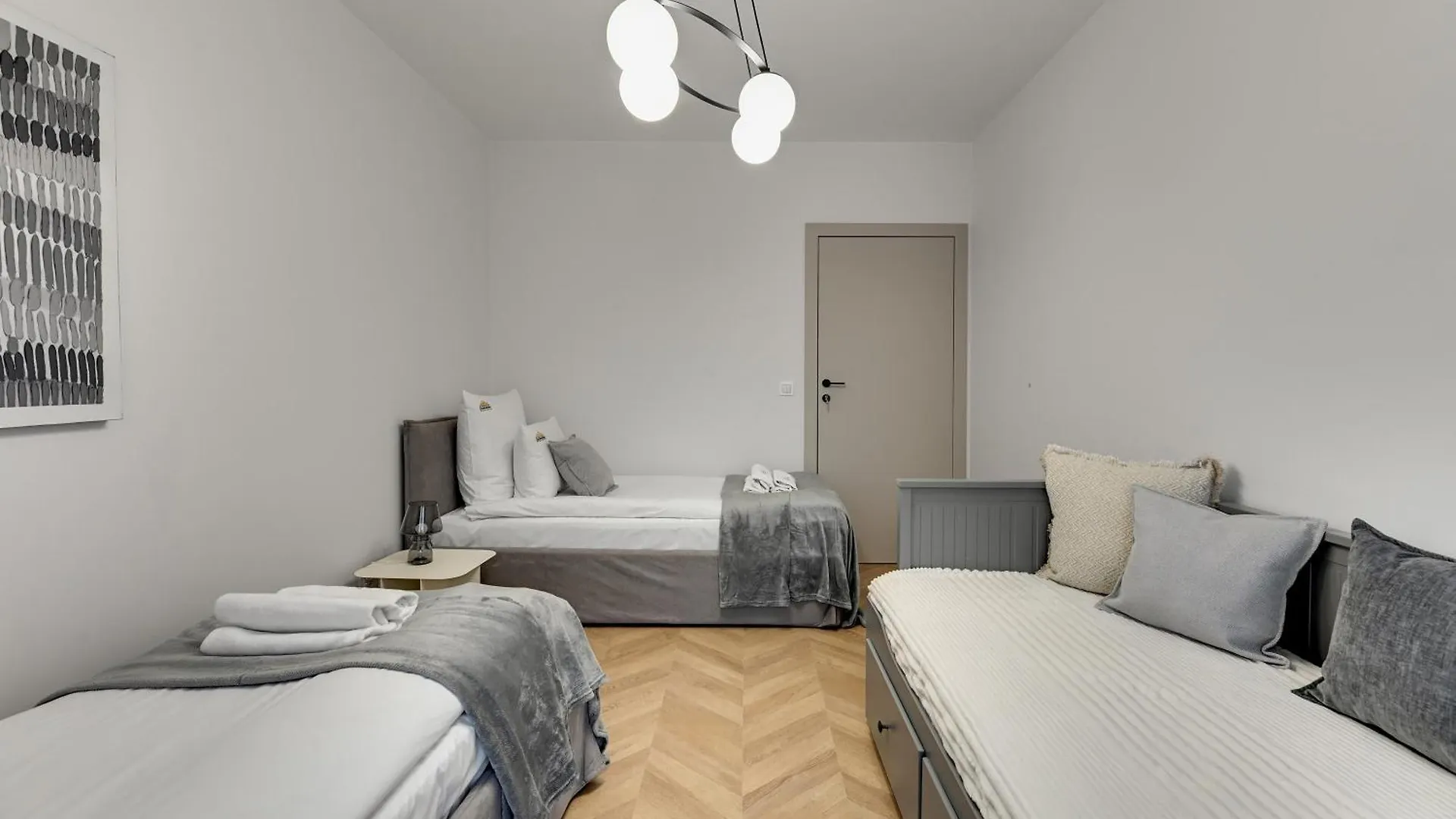 Zurawie - Food Hall, Parking & Stocznia By Downtown Apartments Gdansk Poland